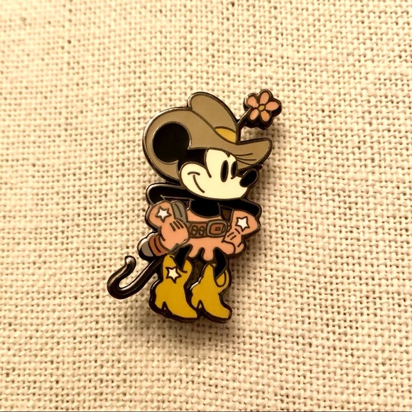 Disney Jewelry - RARE Minnie Mouse Magical Moments Disney Pin
